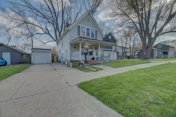 $155,000 | 909 Johnson Street, Janesville, WI 53548