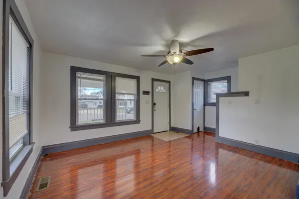 $155,000 | 909 Johnson Street, Janesville, WI 53548
