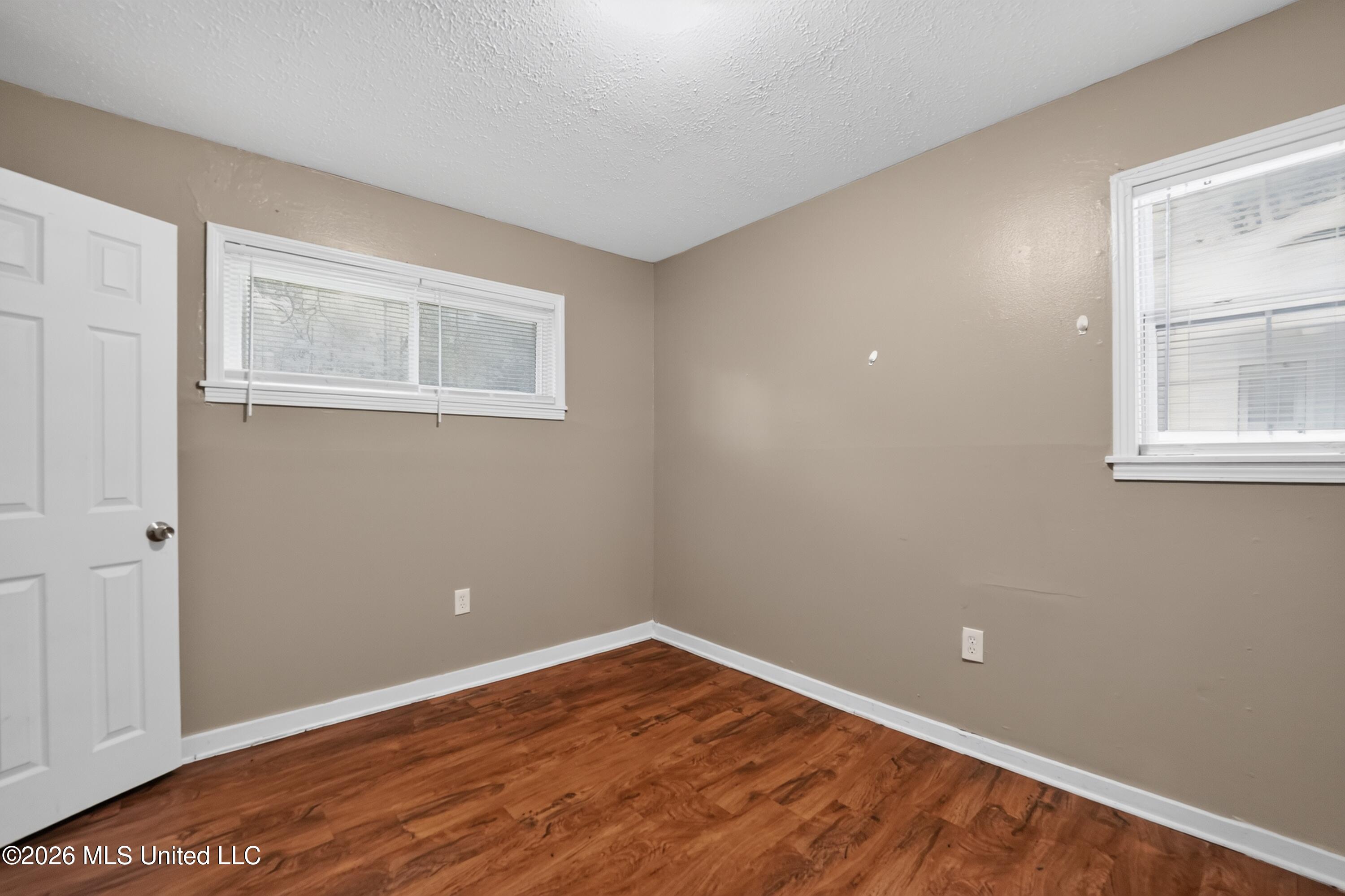 4305 Old Brandon Road Pearl, MS 39208 - Photo 18 of 38 24_4305_Old_Brandon_Rd-Bedroom-8837