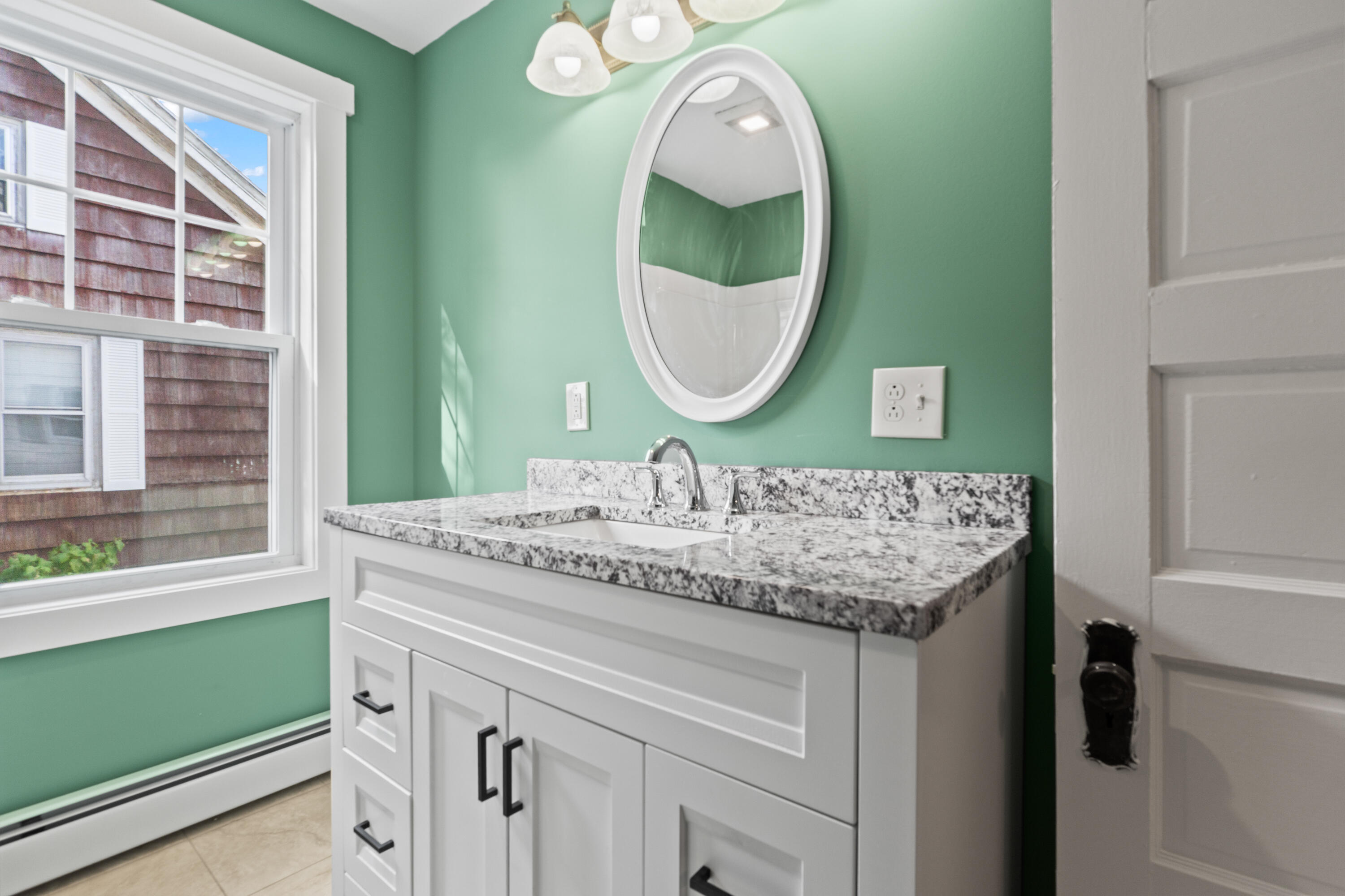 37 Nichols Street Lewiston, ME 04240 - Photo 32 of 67 37 Nichols St_132