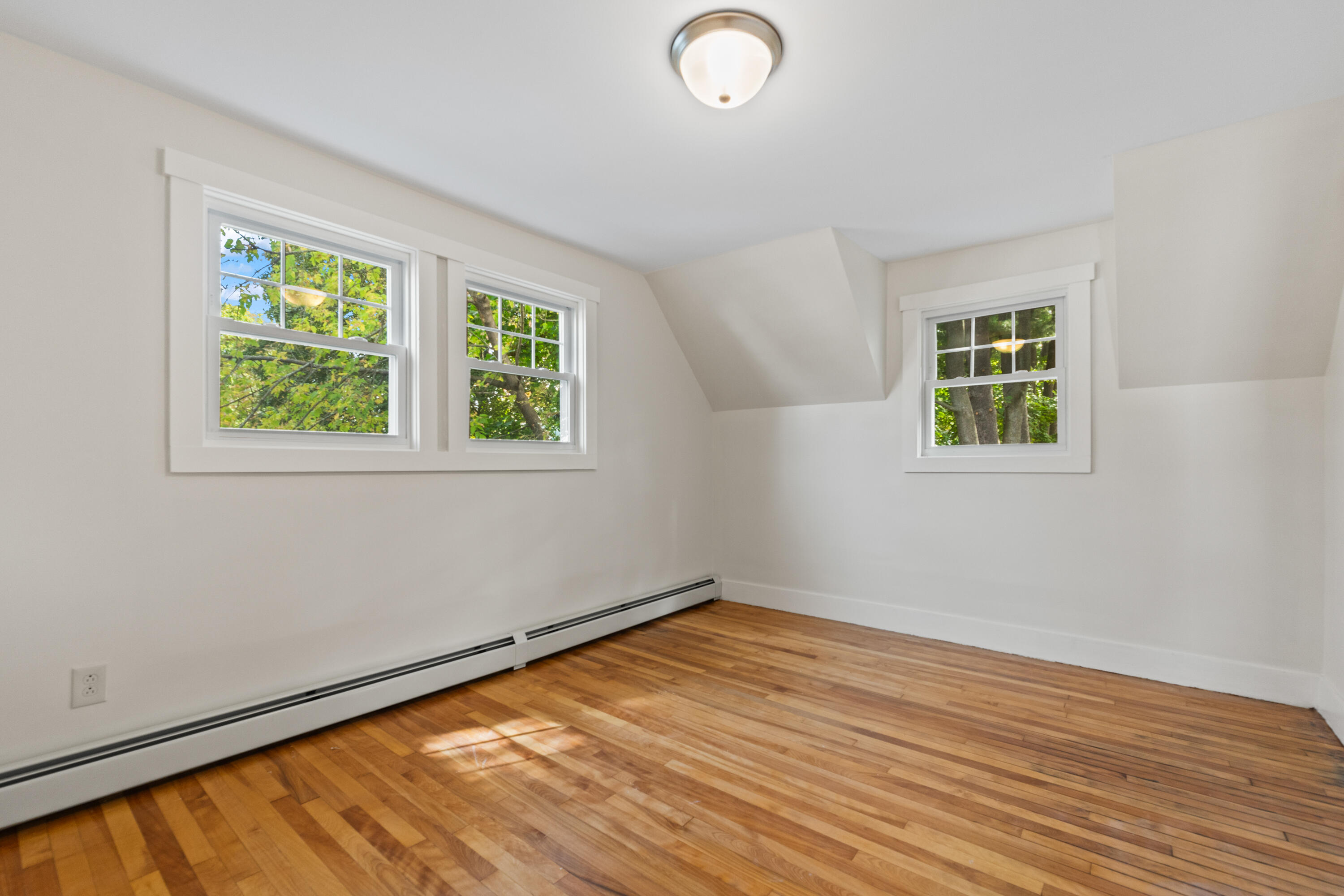 37 Nichols Street Lewiston, ME 04240 - Photo 37 of 67 37 Nichols St_135