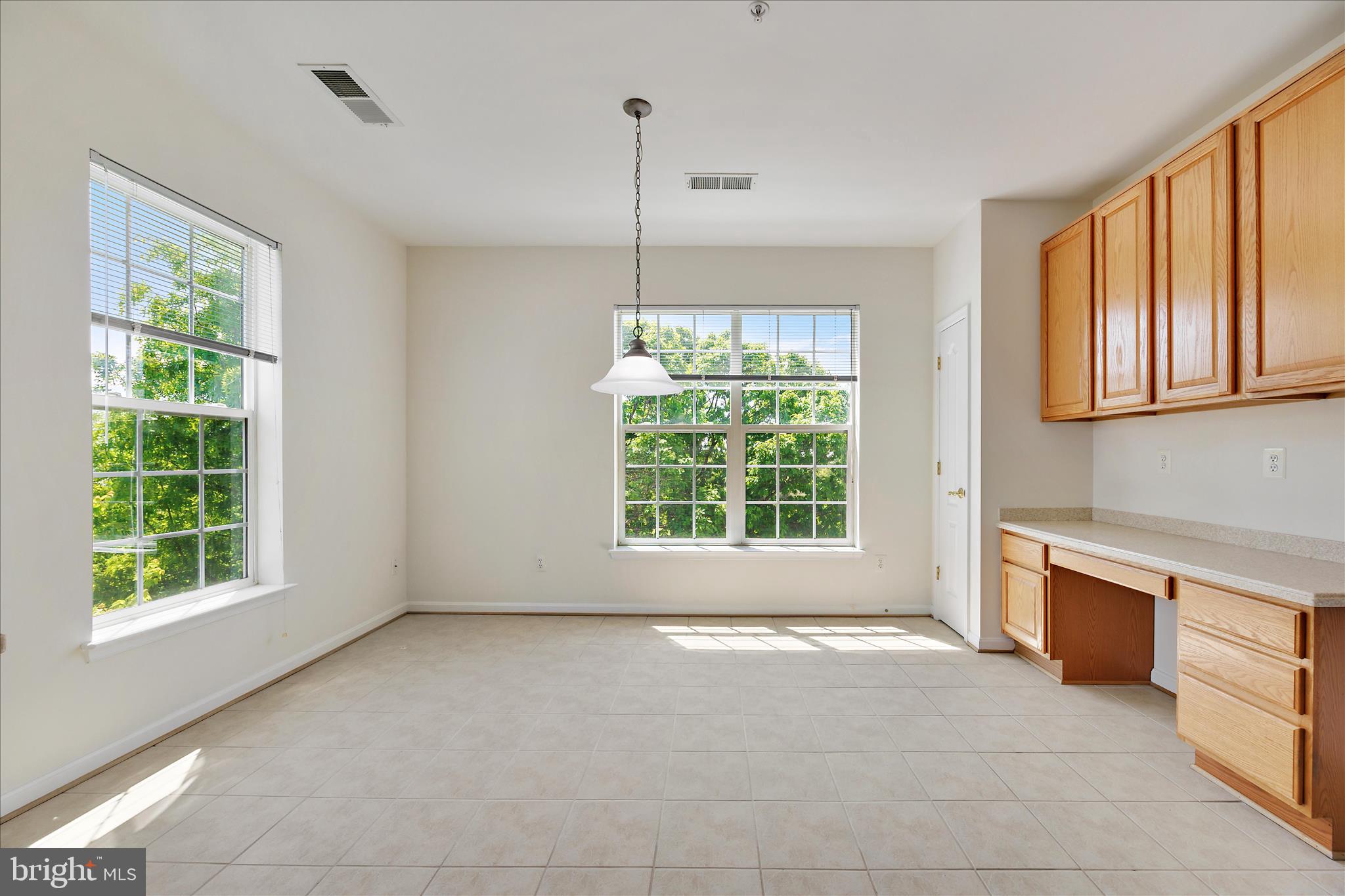 7335 Brookview Road, Unit 306 Elkridge, MD 21075 - Photo 11 of 38