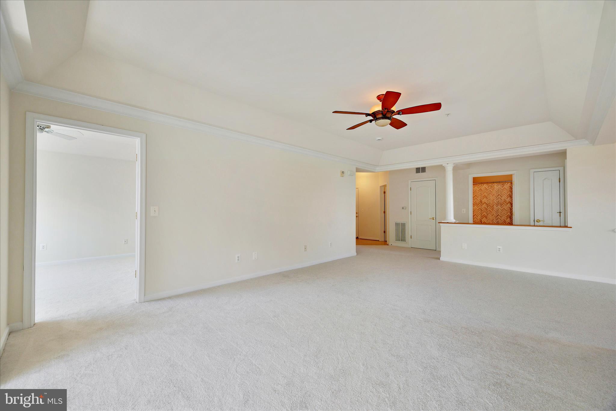 7335 Brookview Road, Unit 306 Elkridge, MD 21075 - Photo 4 of 38