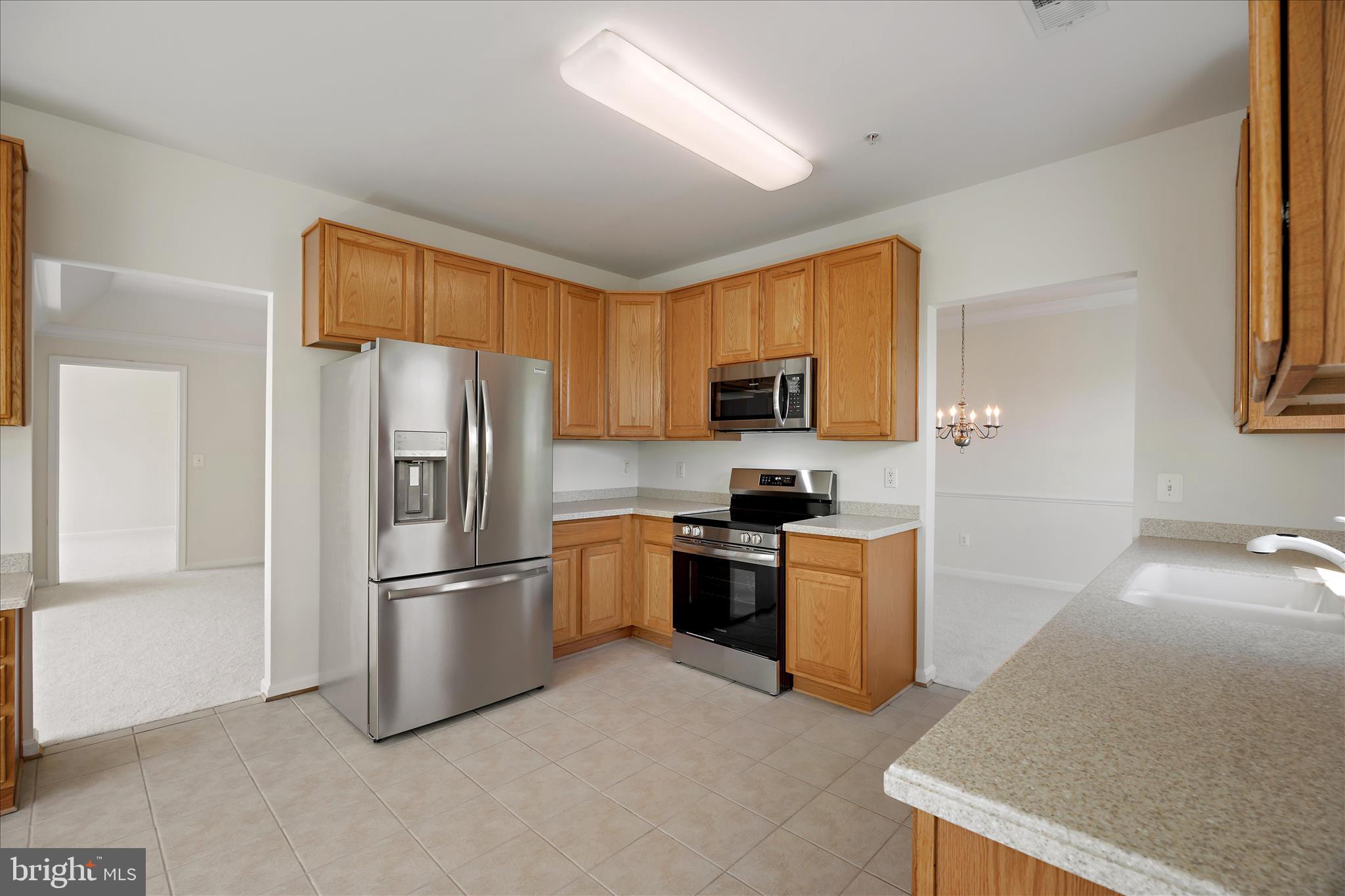 7335 Brookview Road, Unit 306 Elkridge, MD 21075 - Photo 8 of 38