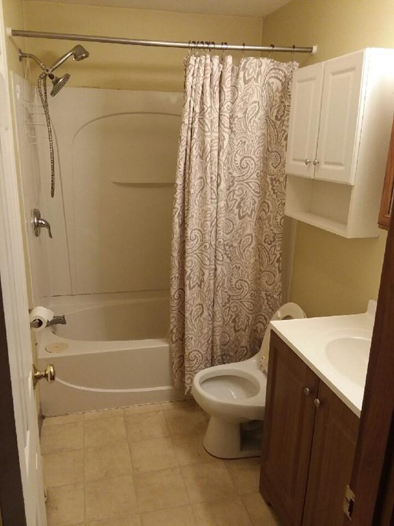 102 Providence Road Grafton, MA 01519 - Photo 4 of 8 Gallery Image 4