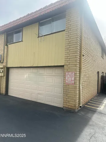 a view of a garage