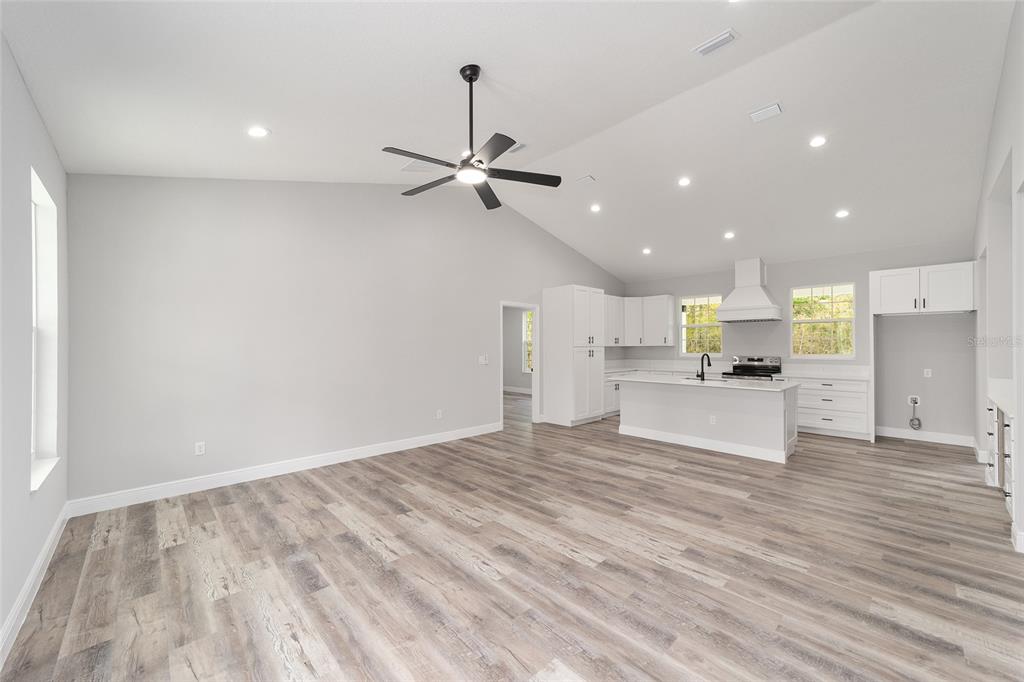 1570 Northeast 153 Court Williston, FL 32696 - Photo 10 of 50