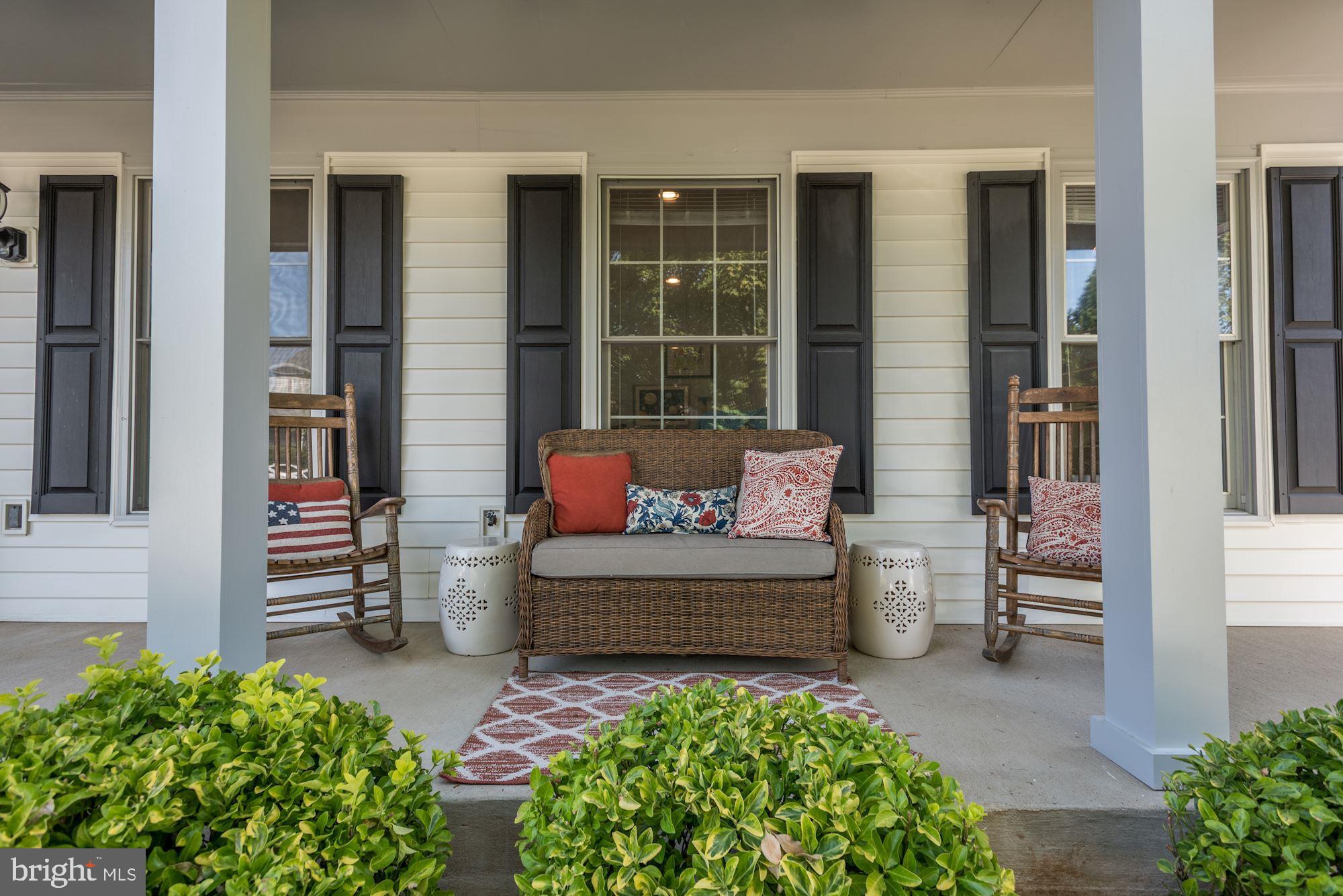 708 Duff Road Northeast Leesburg, VA 20176 - Photo 3 of 36 Gallery Image 3