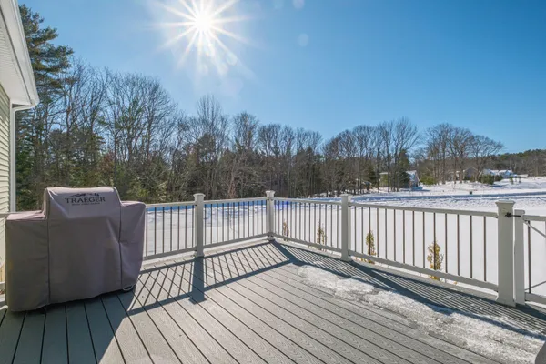 $699,900 | 17 Youngs Lane, Unit 17, Freeport, ME 04032