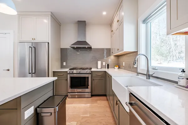 $699,900 | 17 Youngs Lane, Unit 17, Freeport, ME 04032