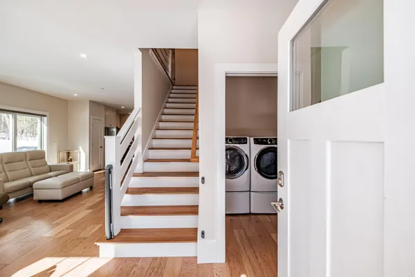 $699,900 | 17 Youngs Lane, Unit 17, Freeport, ME 04032