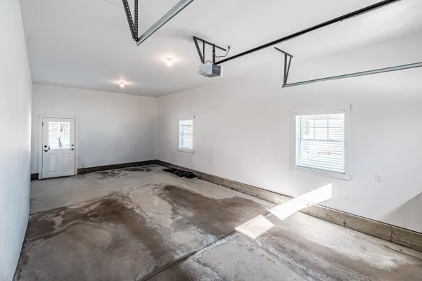 $699,900 | 17 Youngs Lane, Unit 17, Freeport, ME 04032