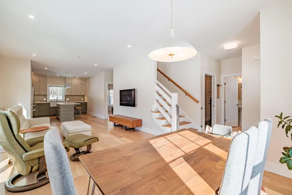 $699,900 | 17 Youngs Lane, Unit 17, Freeport, ME 04032