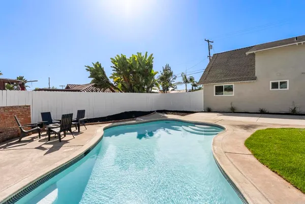 $849,999 | 2333 East Mission Avenue, Escondido, CA 92027