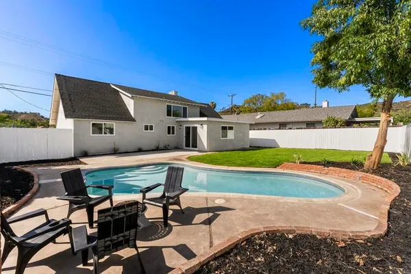 $849,999 | 2333 East Mission Avenue, Escondido, CA 92027