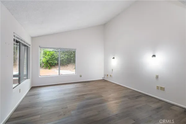 $1,350,000 | 11050 Baile Avenue, Chatsworth, CA 91326