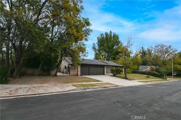 $1,350,000 | 11050 Baile Avenue, Chatsworth, CA 91326
