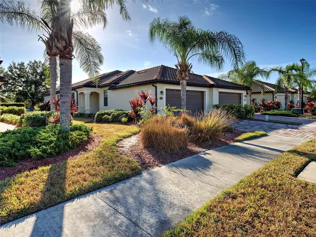 $337,500 | 20188 Tesoro Drive, Venice, FL 34293