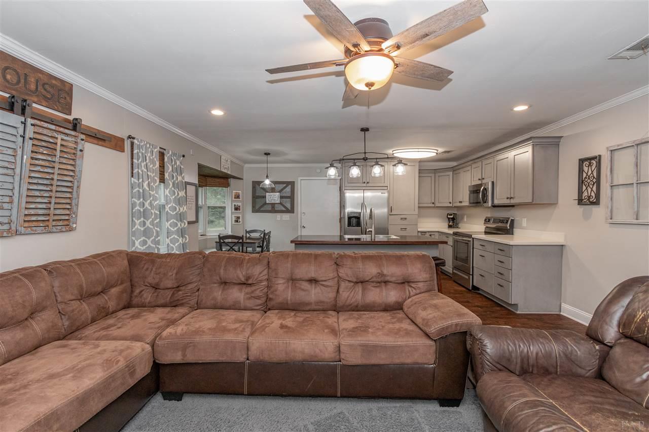 2097 Filly Road Cantonment, FL 32533 - Photo 15 of 47 Gallery Image 15