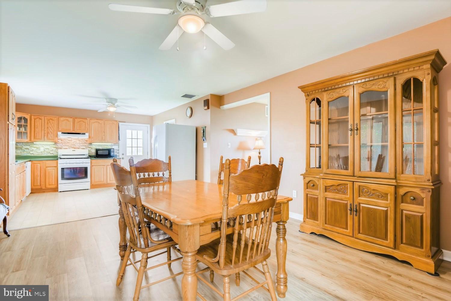 3103 Sparrows Point Road Baltimore, MD 21219 - Photo 11 of 29 Dining Room
