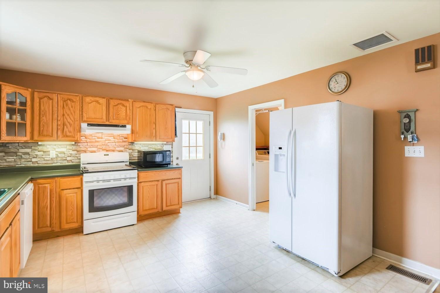 3103 Sparrows Point Road Baltimore, MD 21219 - Photo 13 of 29 Kitchen Main Level