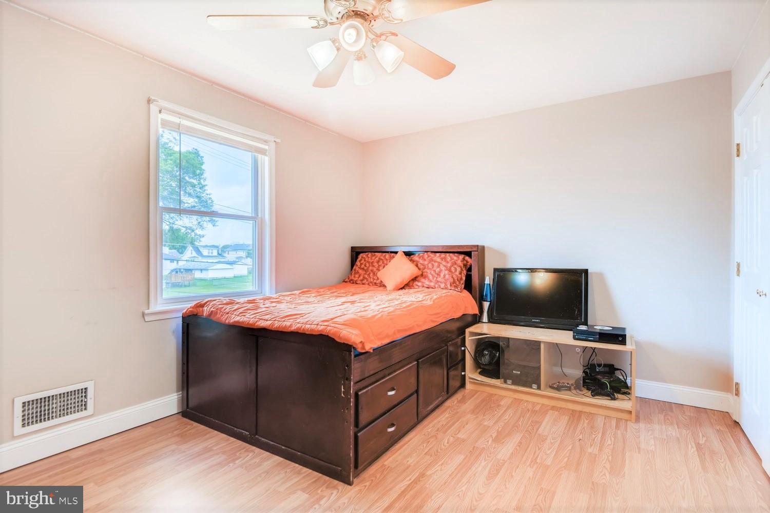 3103 Sparrows Point Road Baltimore, MD 21219 - Photo 20 of 29 Bedroom #3