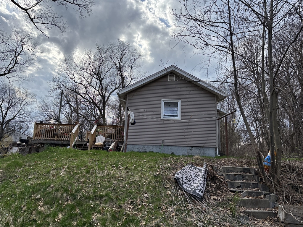 177 Jamaica Street Springfield, MA 01119 - Photo 4 of 12