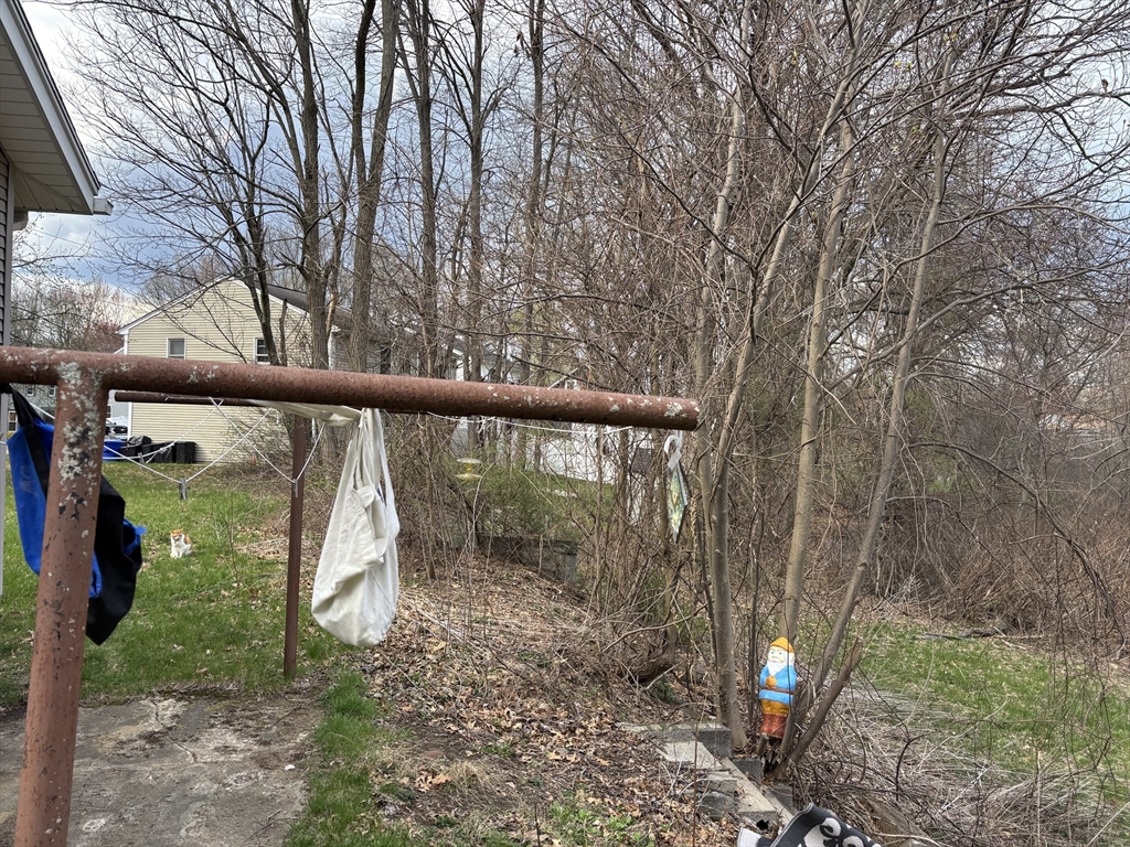 177 Jamaica Street Springfield, MA 01119 - Photo 7 of 12