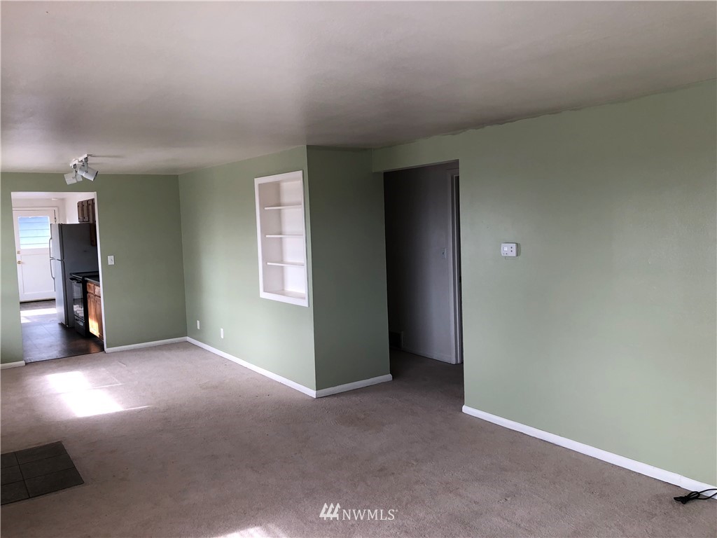 330 North Dale Road Moses Lake, WA 98837 - Photo 4 of 14 Gallery Image 4