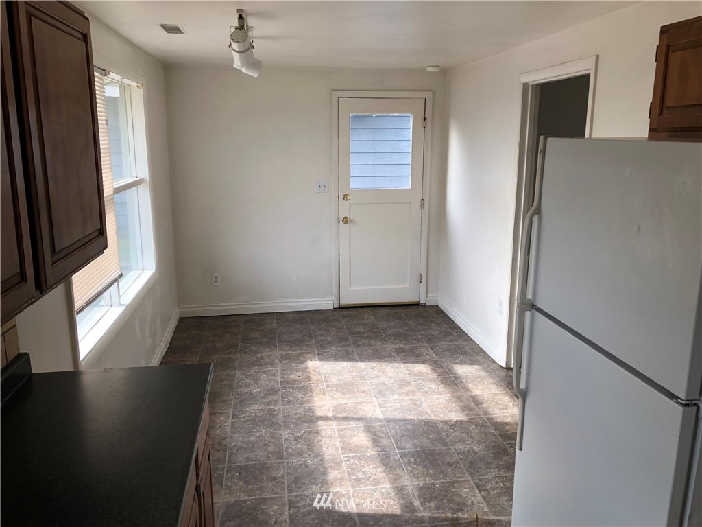 330 North Dale Road Moses Lake, WA 98837 - Photo 9 of 14 Gallery Image 9