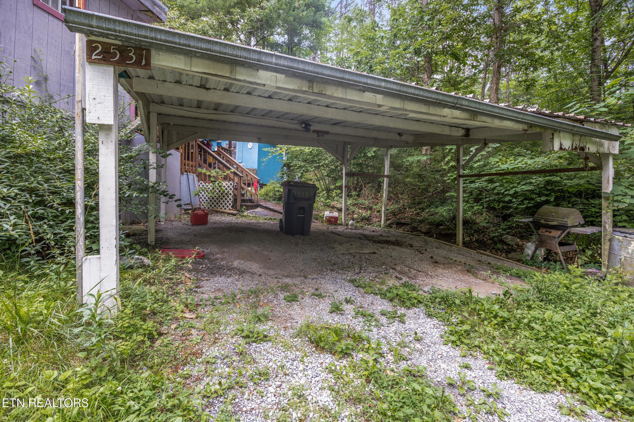 2531 Ridge Road Pigeon Forge, TN 37863 - Photo 12 of 29 Gallery Image 12