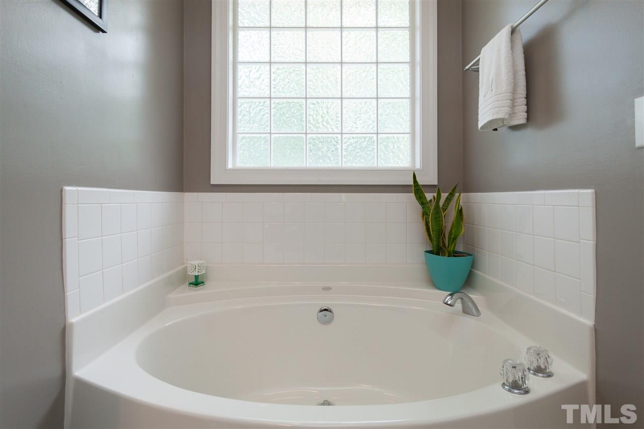 1005 Scotts Ridge Trail Apex, NC 27502 - Photo 16 of 25 Gallery Image 16