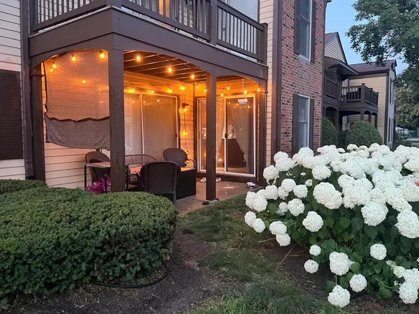 $311,000 | 54 Plymouth Court, Unit 102D, Naperville, IL 60565