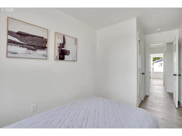 $242,500 | 14828 Northeast Couch Street, Unit 5, Portland, OR 97230