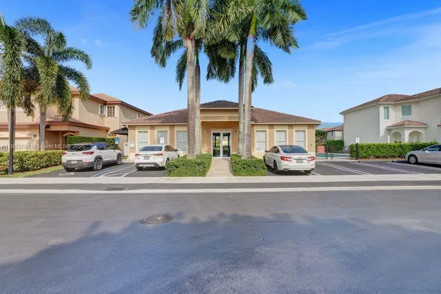 $3,700 | 4417 Northwest 113th Place, Unit 4417, Doral, FL 33178