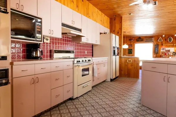 $1,290,000 | 232 North Central Avenue, Duluth, MN 55807