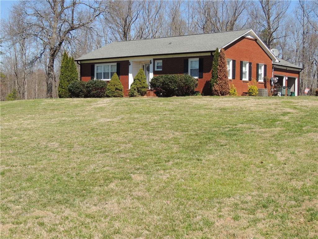 2424 East Maiden Road Maiden, NC 28650 - Photo 1 of 18 Gallery Image 1