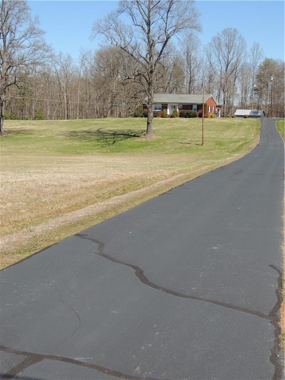 2424 East Maiden Road Maiden, NC 28650 - Photo 2 of 18 Gallery Image 2