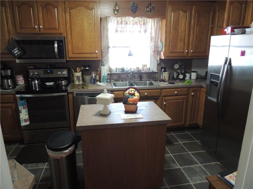 2424 East Maiden Road Maiden, NC 28650 - Photo 5 of 18 Gallery Image 5