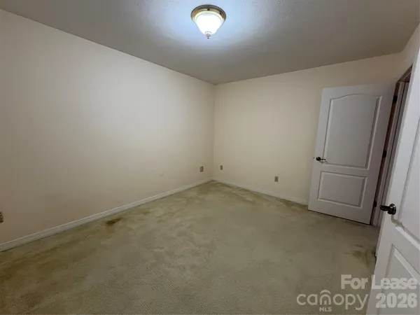 $3,500 | 27 Mountain Lake Drive, Hendersonville, NC 28739