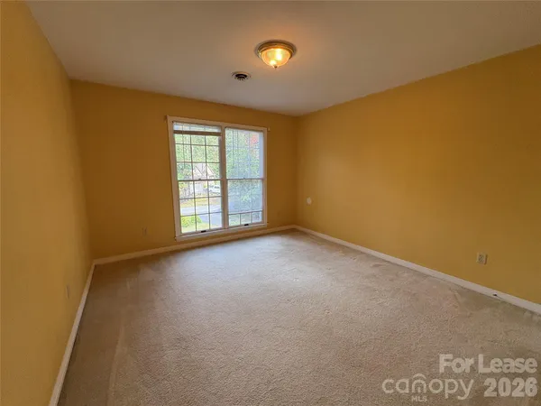 $3,500 | 27 Mountain Lake Drive, Hendersonville, NC 28739