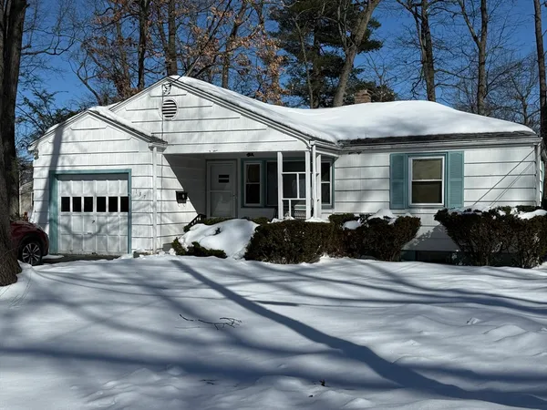 $195,000 | 137 Carnavon Circle, Springfield, MA 01109
