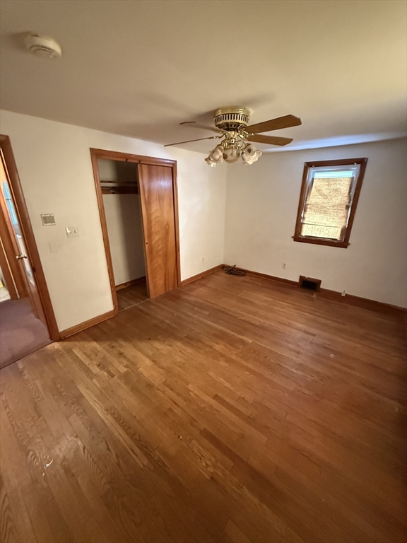 137 Carnavon Circle Springfield, MA 01109 - Photo 13 of 36