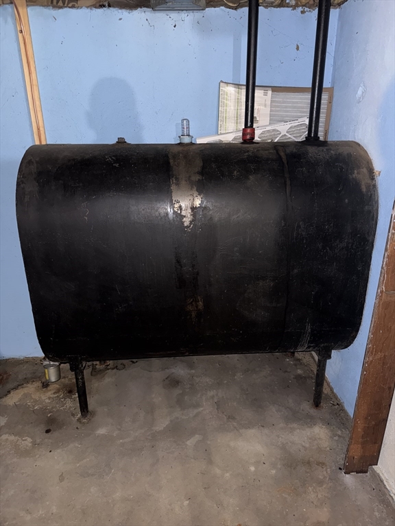 137 Carnavon Circle Springfield, MA 01109 - Photo 36 of 36