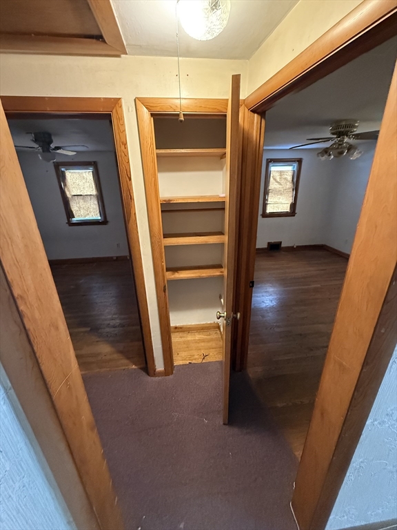 137 Carnavon Circle Springfield, MA 01109 - Photo 6 of 36