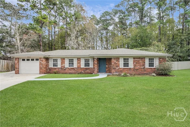 $349,900 | 202 Sunderland Drive, Savannah, GA 31406