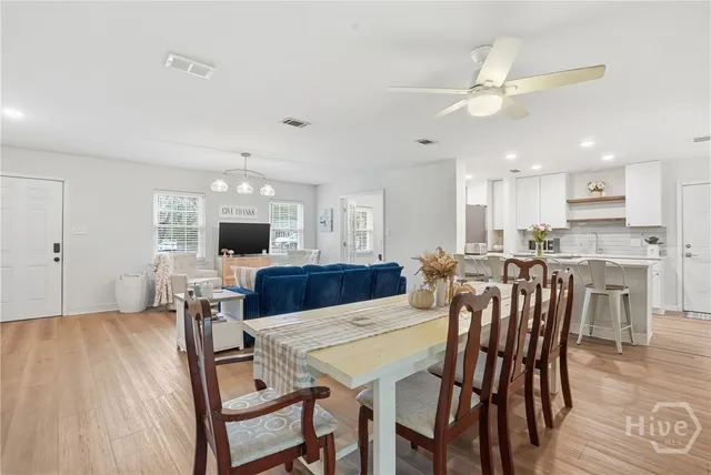 $349,900 | 202 Sunderland Drive, Savannah, GA 31406