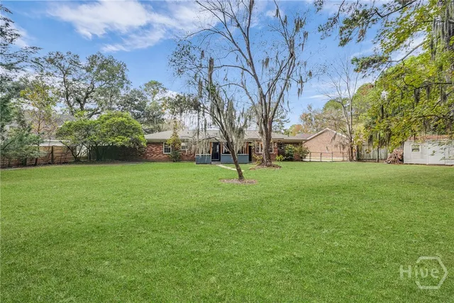 $349,900 | 202 Sunderland Drive, Savannah, GA 31406