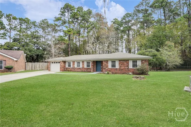 $349,900 | 202 Sunderland Drive, Savannah, GA 31406