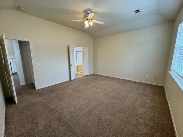 $2,295 | 19722 Creek Bend Trail, Houston, TX 77084